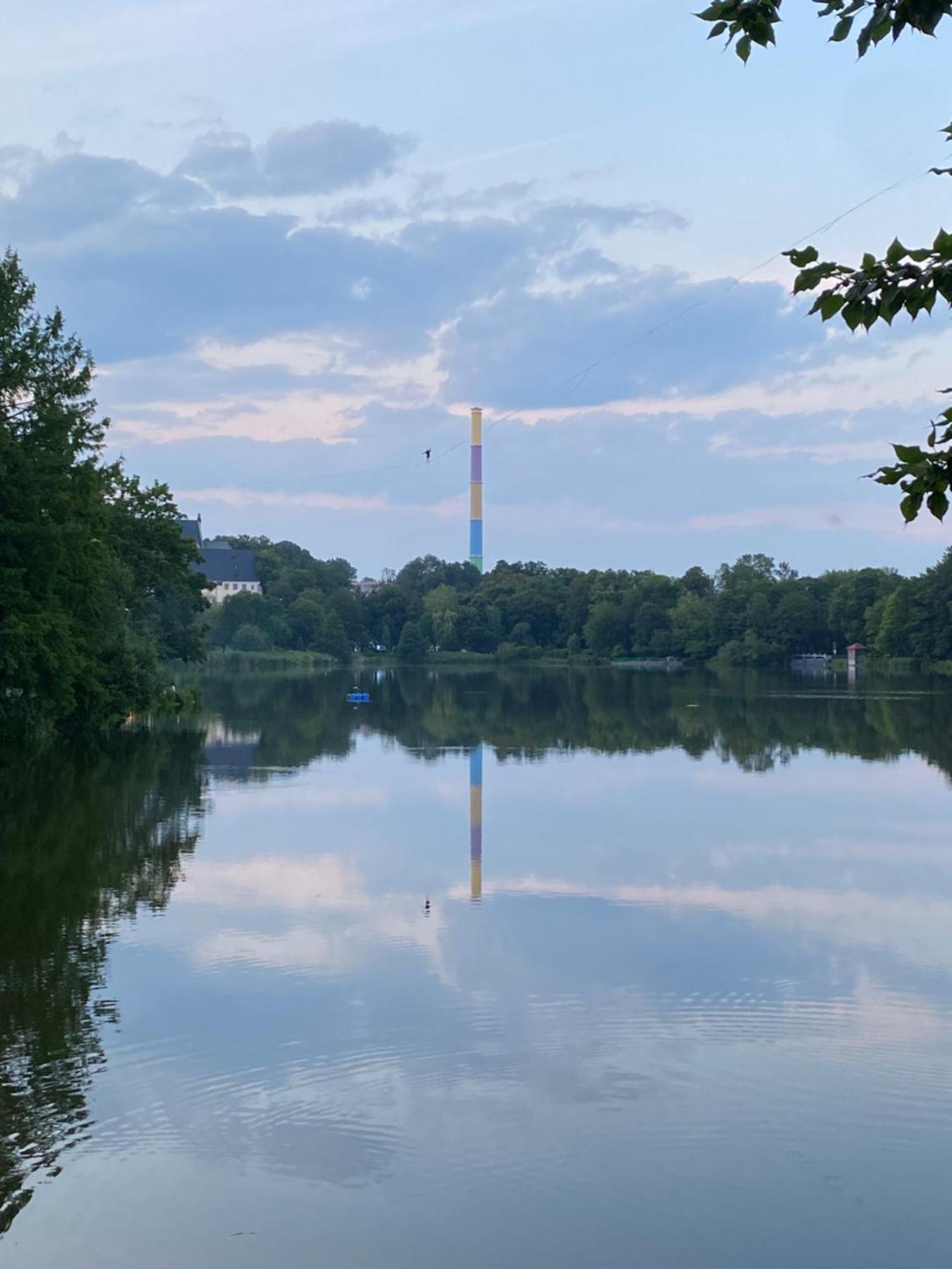 K2-Project - Gipfelstuermer - Ueber Den Daechern Von Schlosschemnitz Esterno foto